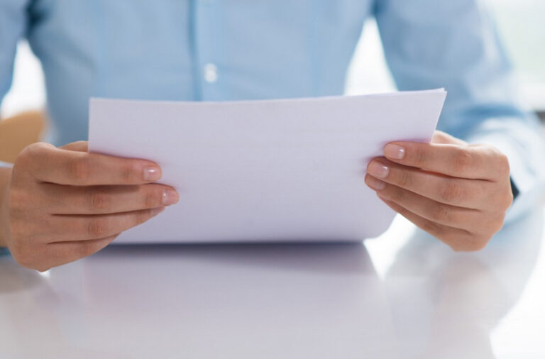 Autenticidad o falsedad de un documento